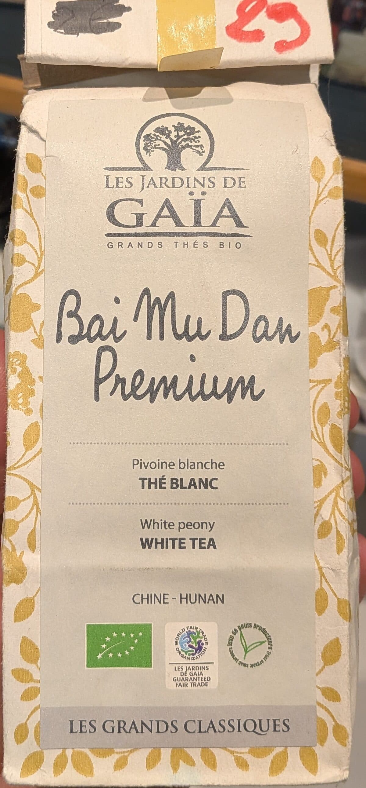 Les Jardins de Gaïa Bai Mu Dan Premium packshot