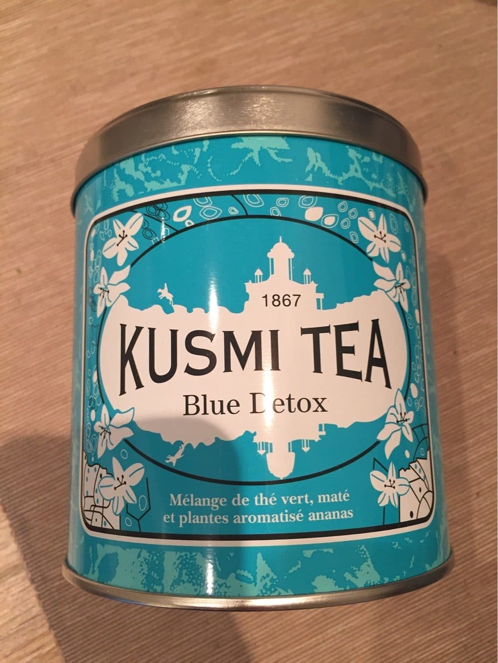 Kusmi tea Mélange De Thé Vert,Maté Et Plantes Aromatisé Ananas,Blue Detox packshot