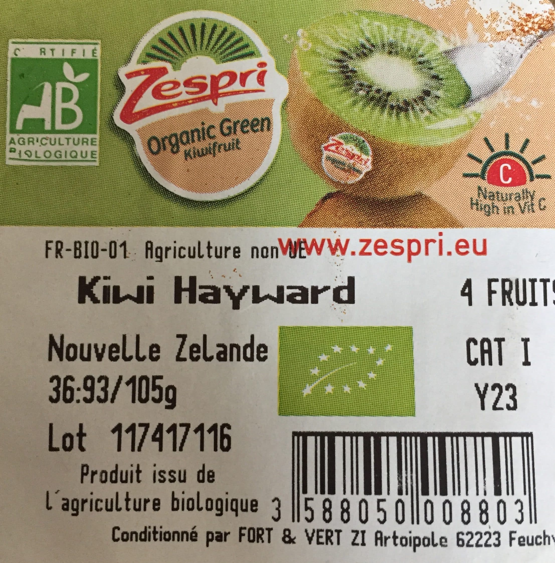 Zespri Kiwi Hayward packshot