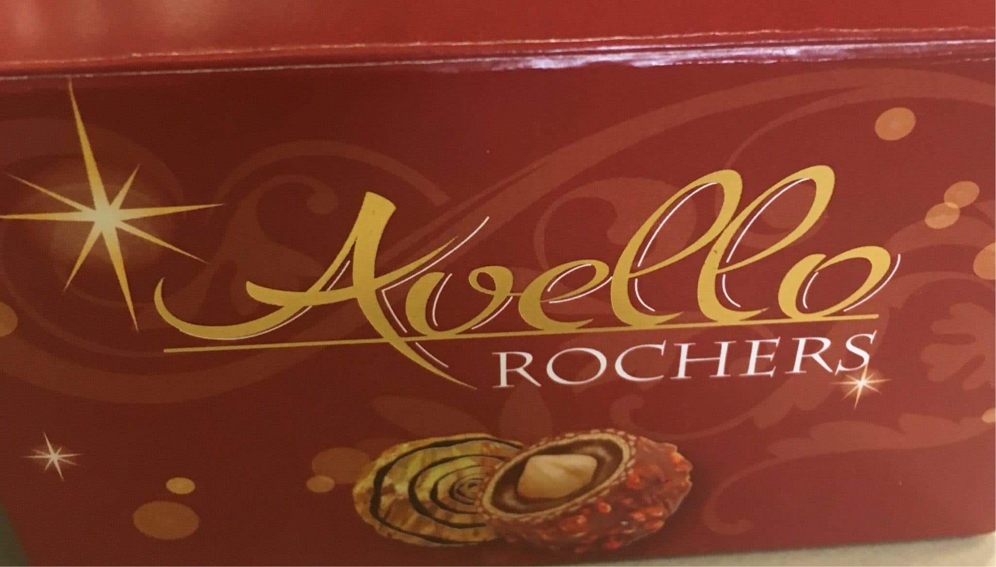 Chocolate And Nuts Avello rochers packshot