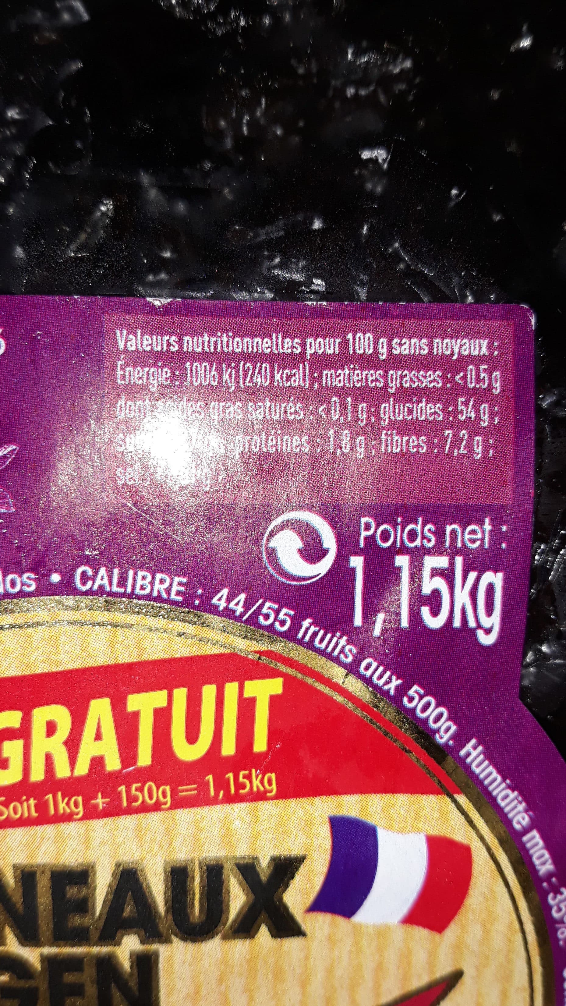 Monsieur Jean Pruneaux d' Agen entiers packshot