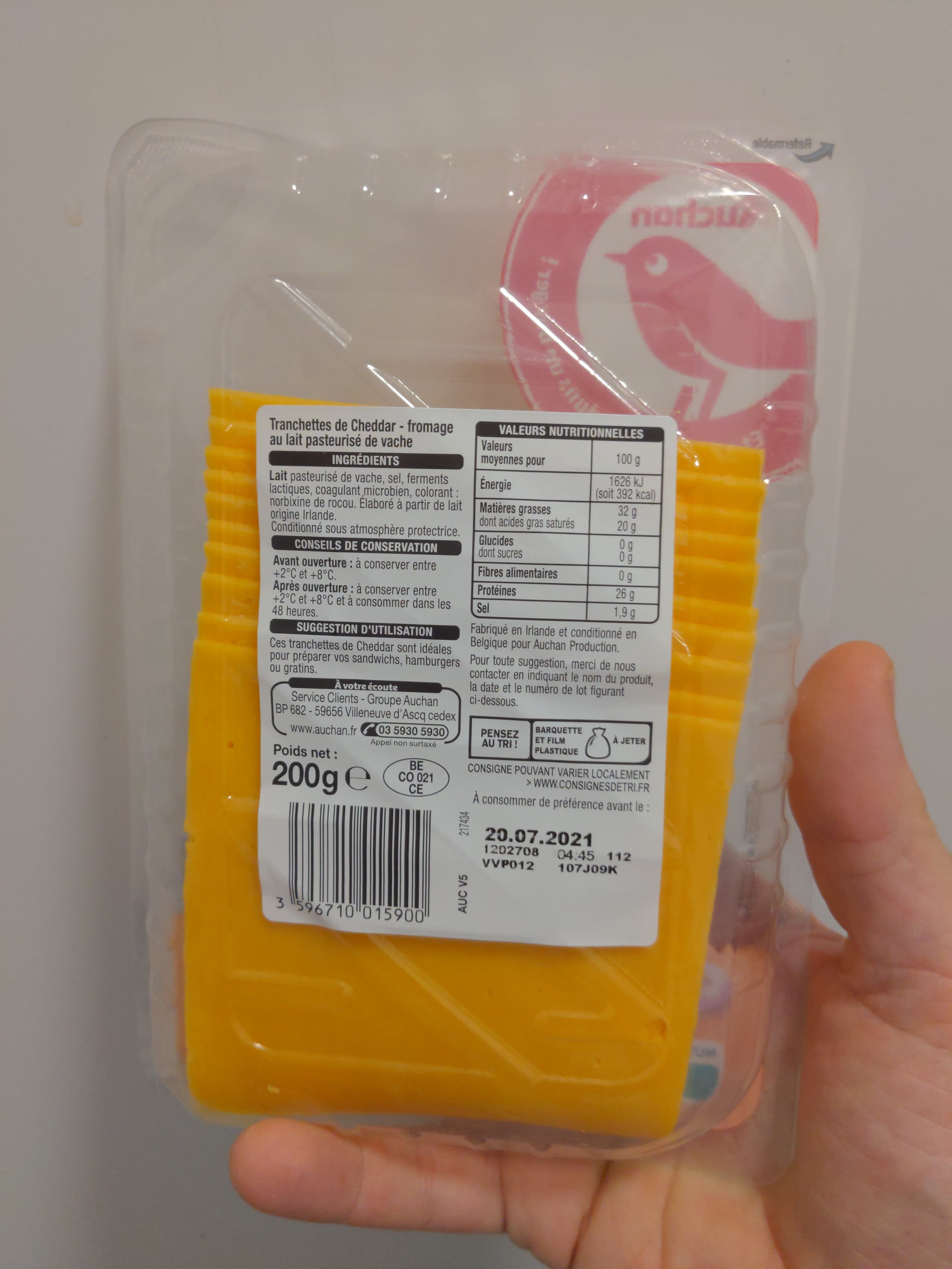 Auchan Cheddar packshot
