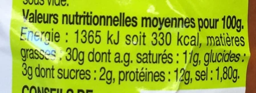 Auchan Saucisson cuit à l'ail goût fumé packshot