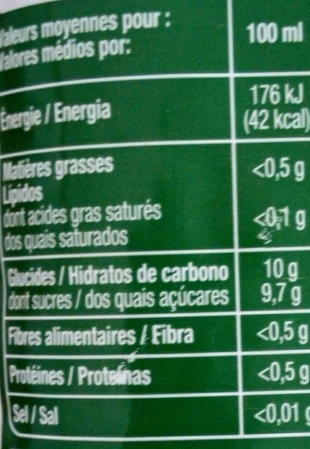 Auchan 100% pur jus POMMESans sucres ajoutés** Comme tous les jus de fruits. Contient les sucres naturellement présents dans les fruits. packshot