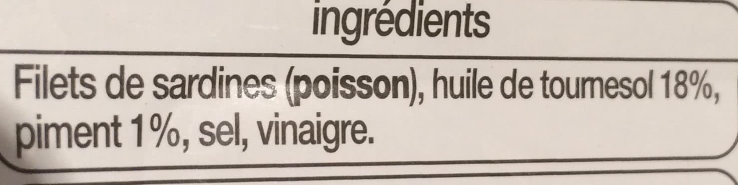 Auchan Filets de sardines à l'huile de tournesol et au piment packshot