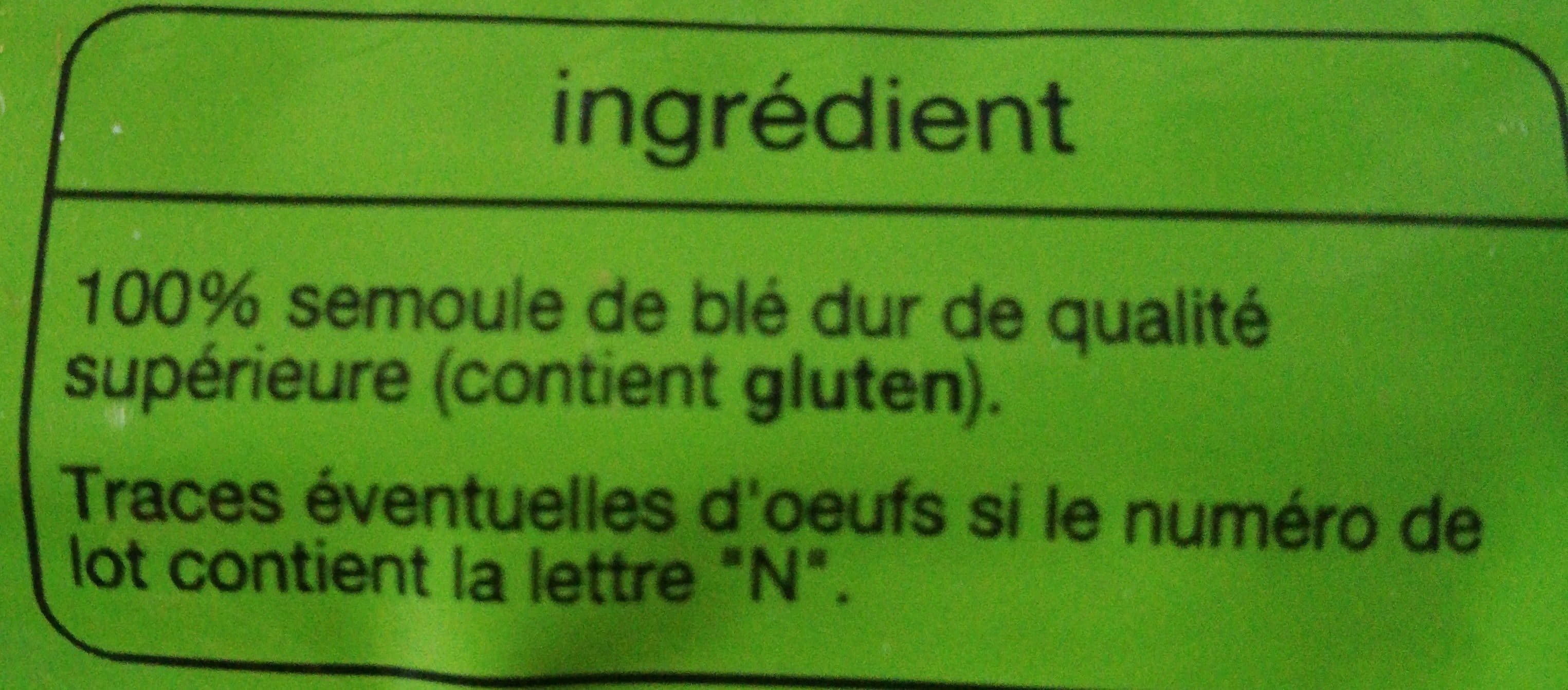 Auchan Pâtes de qualité supérieure: Alphabet, Mini Farfalle, Mini Penne, Cheveux d'ange, Coquillettes, Coudes rayés, Farfalles, Frivoli, Macaroni, Nouilles, Penne Rigate, Petits paniers, Serpentini, Fusilli packshot