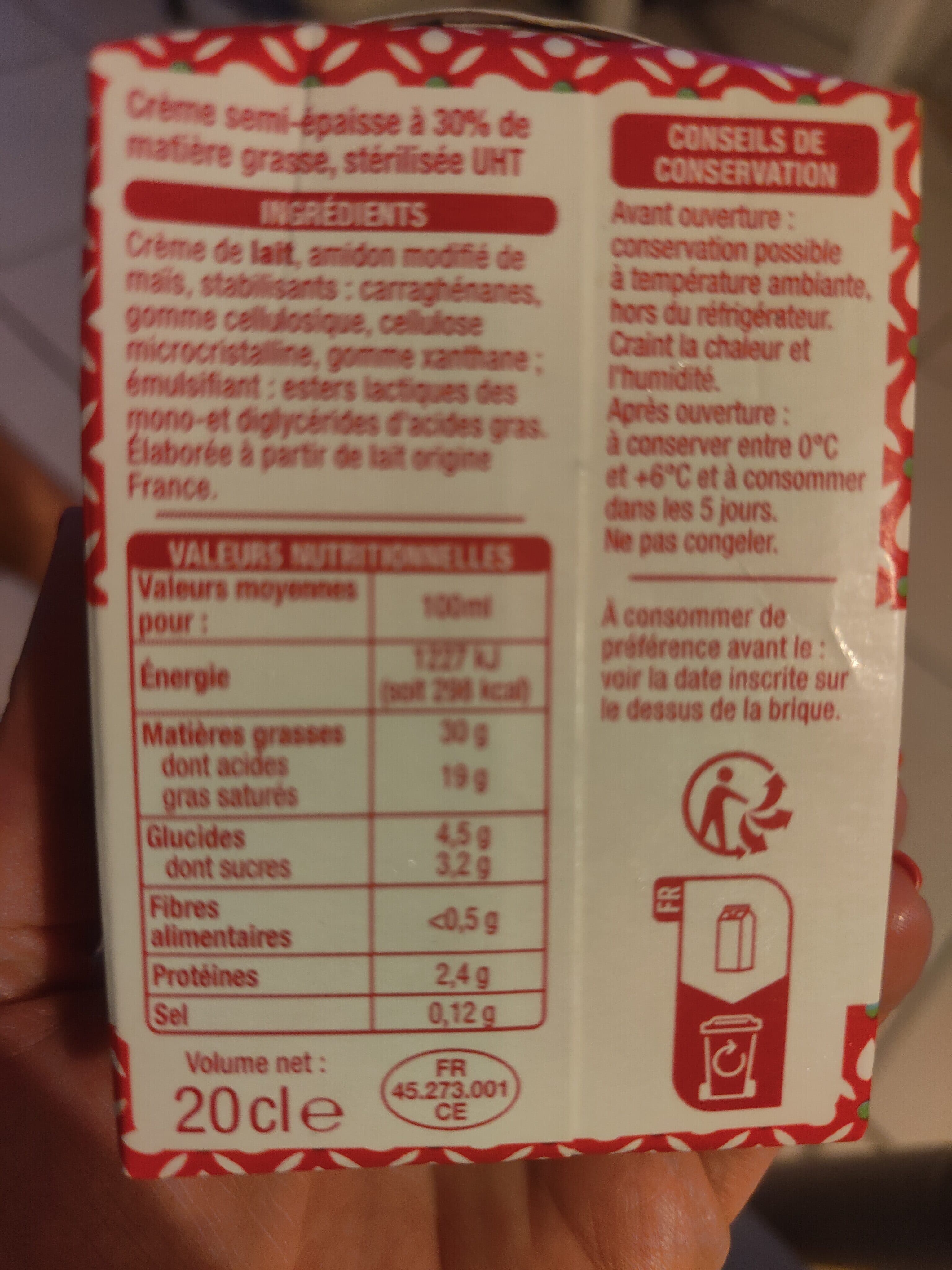 Auchan Crème entière semi-épaisse30% mat. gr. packshot