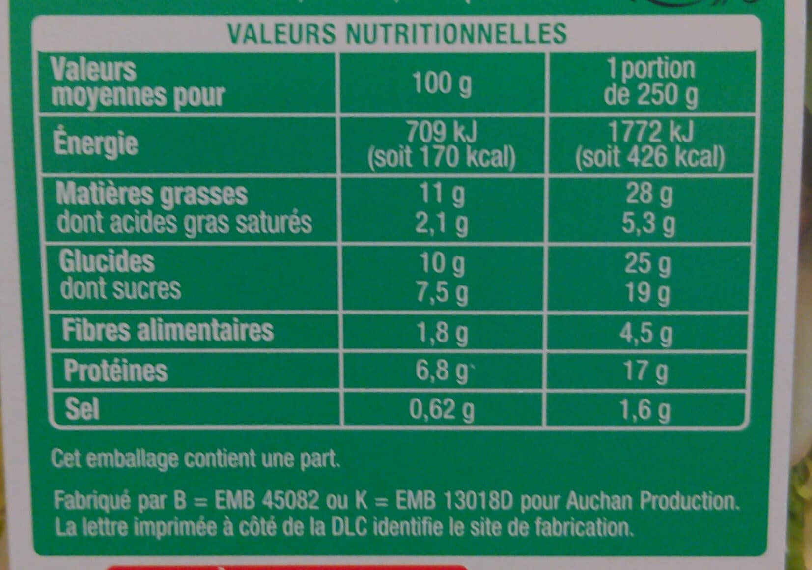 Auchan Salade Cévenole Chèvre - bacon et œuf pochéVinaigrette au vinaigre balsamique packshot