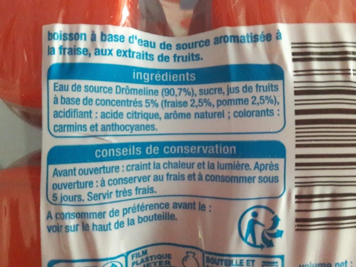 Auchan AUCHAN - Eau de source fraise - avec jus de fruits à base de concentrés packshot