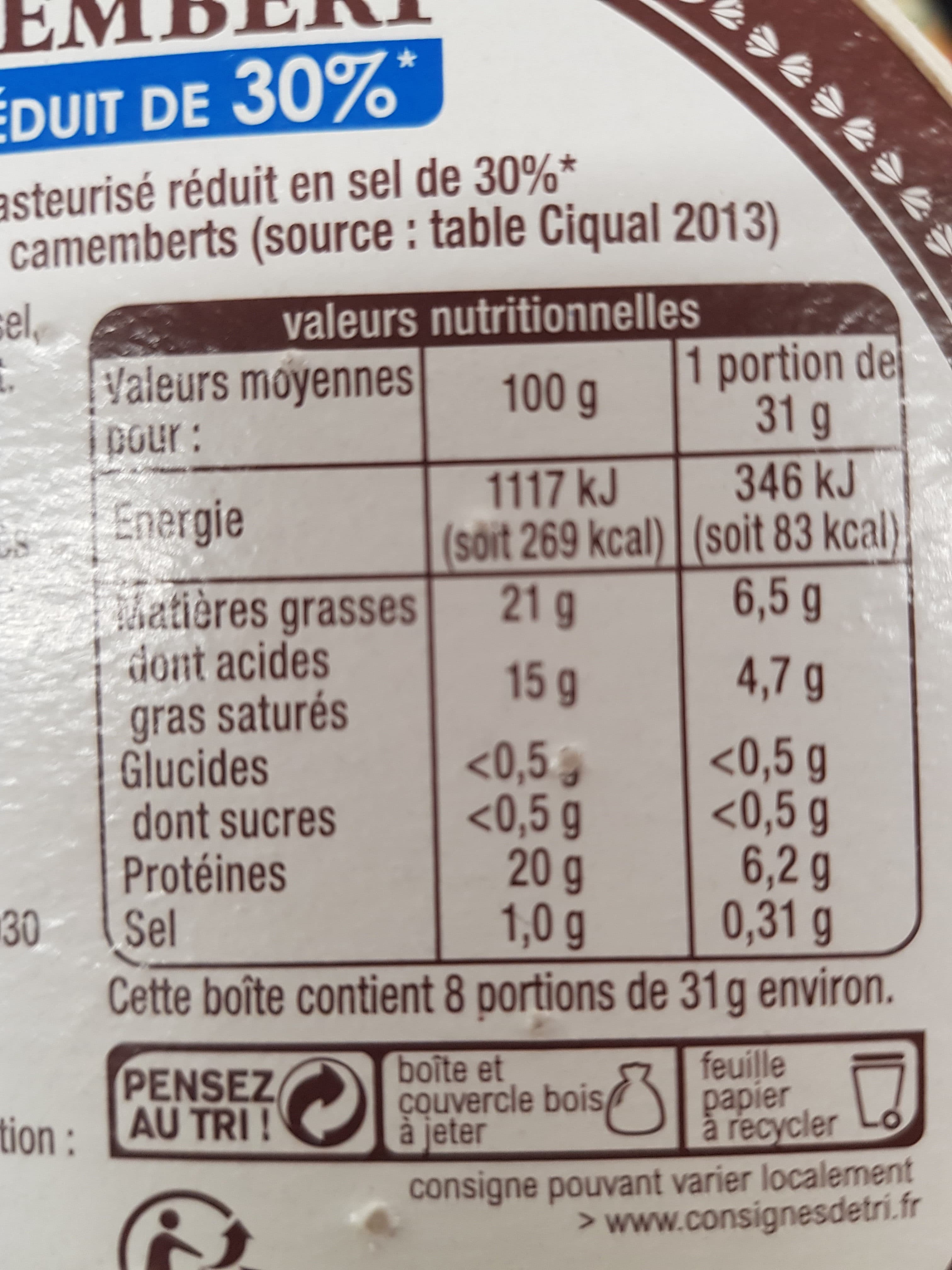 Auchan Le CamembertSel Réduit de 30% ** Par rapport à la moyenne des camemberts (source : table Ciqual 2013) packshot