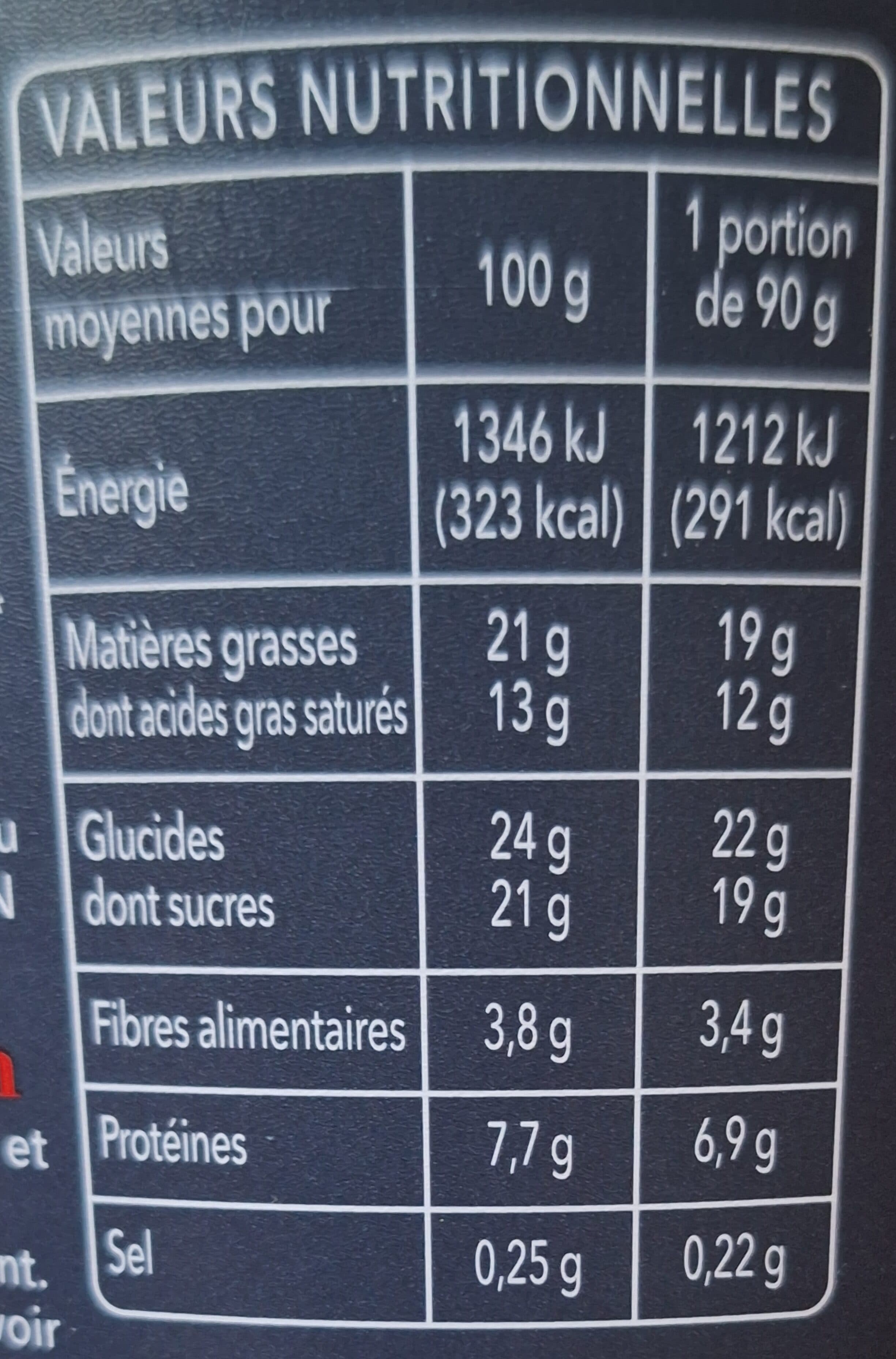 Auchan Mousse chocolat noir aux oeufs packshot