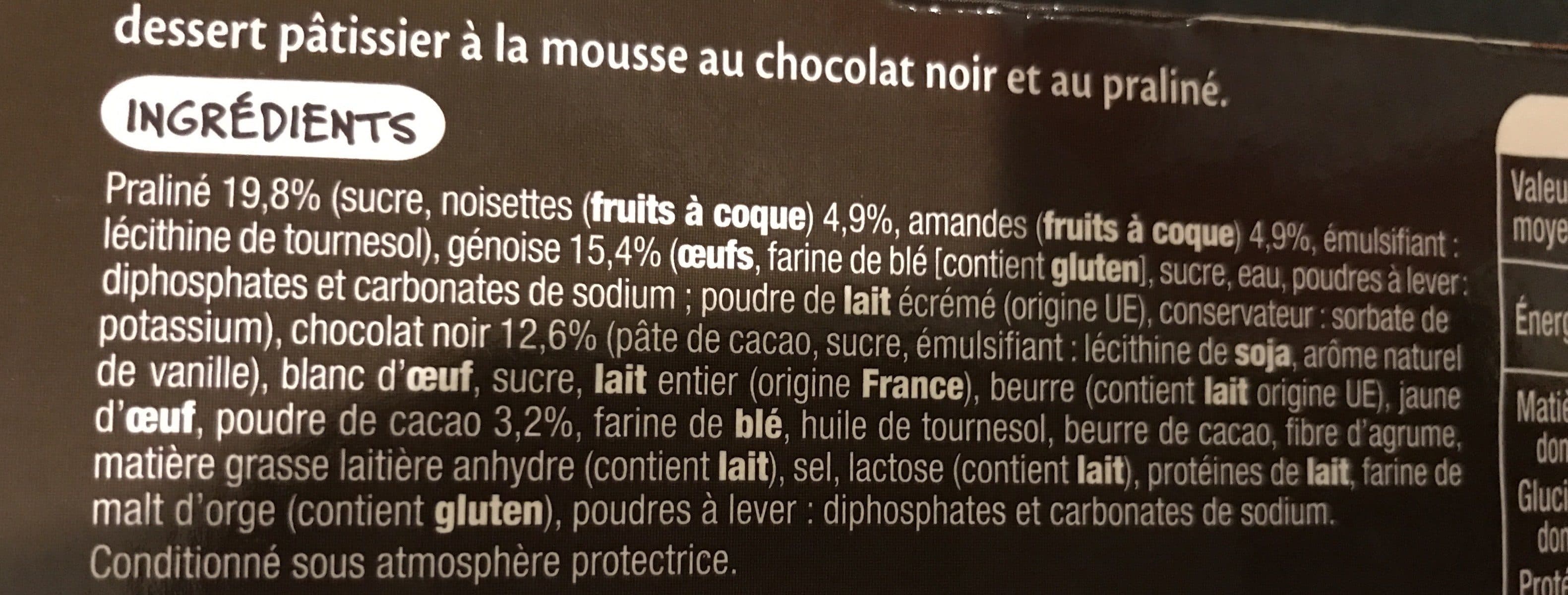 Auchan Royal chocolatMousse au chocolat noir sur lit de praliné croustillant packshot