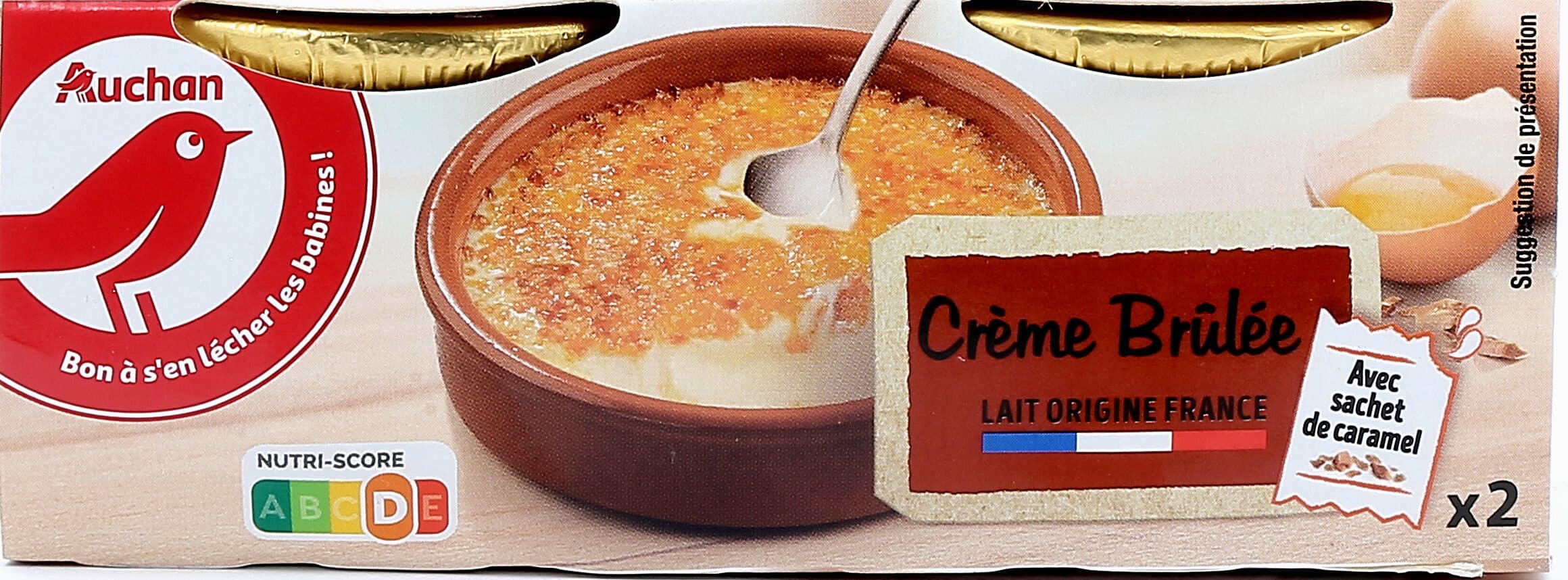 Auchan Crème brûlée saveur vanille avec sachet d'éclats de caramel packshot
