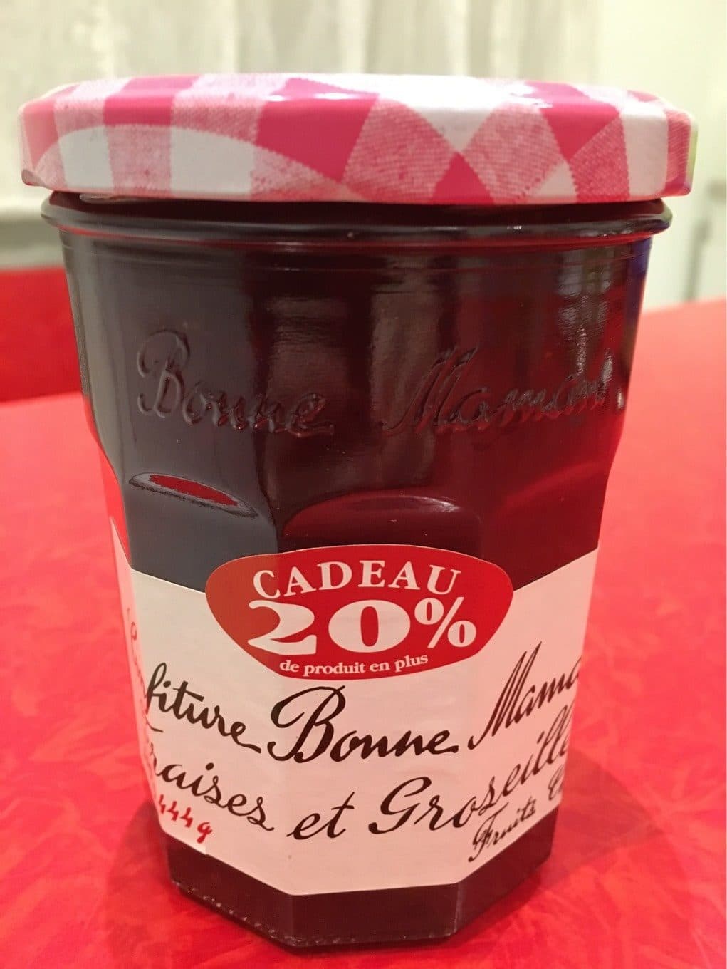 Bonne Maman Confiture fraise et groseilles packshot