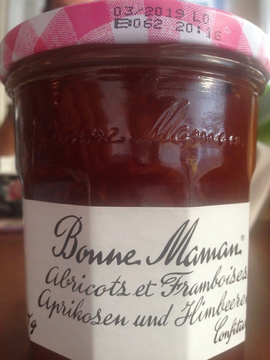 Bonne Maman confiture abricots et framboises packshot
