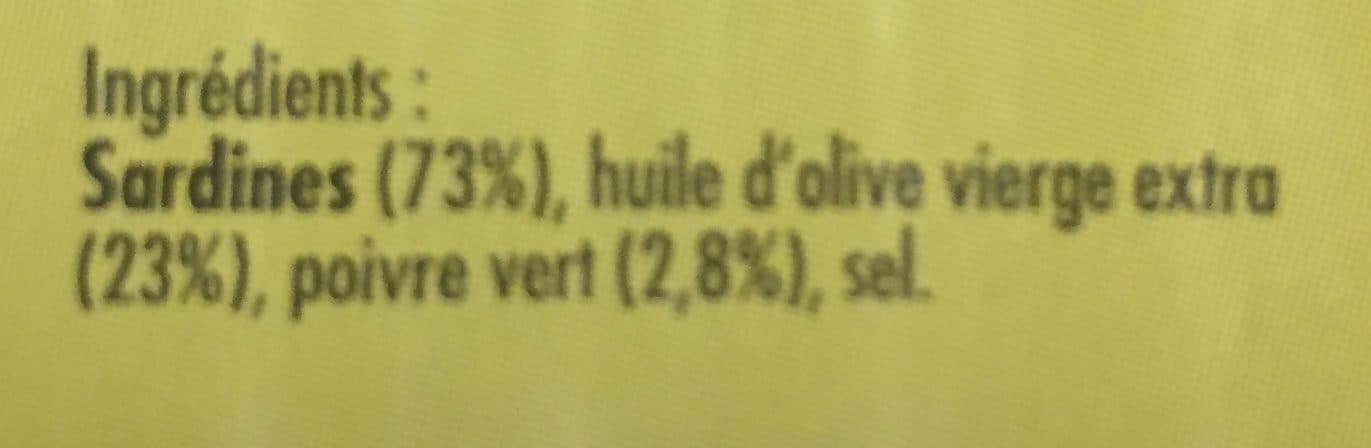 La Belle Iloise Sardines à l’huile d’olive et aux poivres verts packshot
