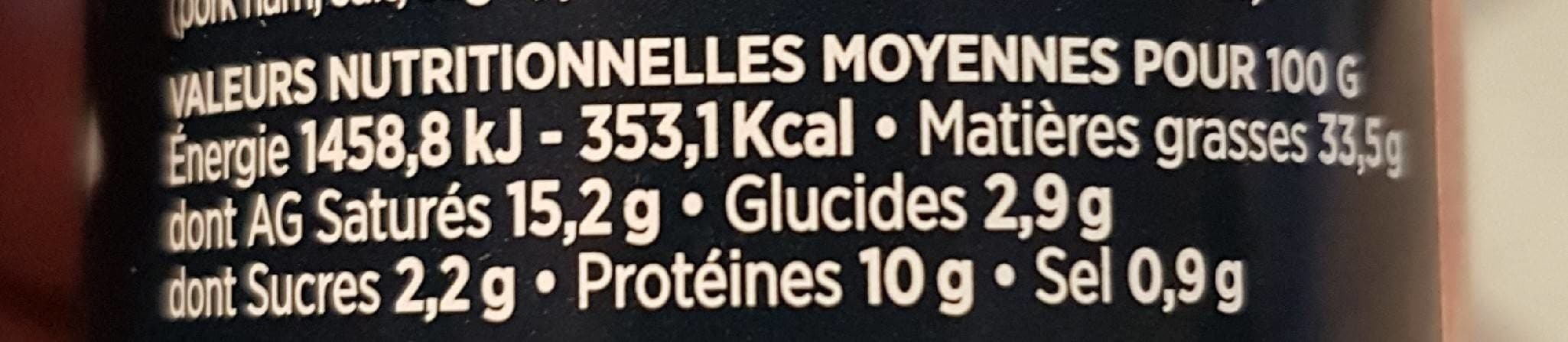 Comtesse du Barry Harmonie de bloc de foie gras de canard du sud ouest au jambon de bayonne et piment d'espelette. packshot