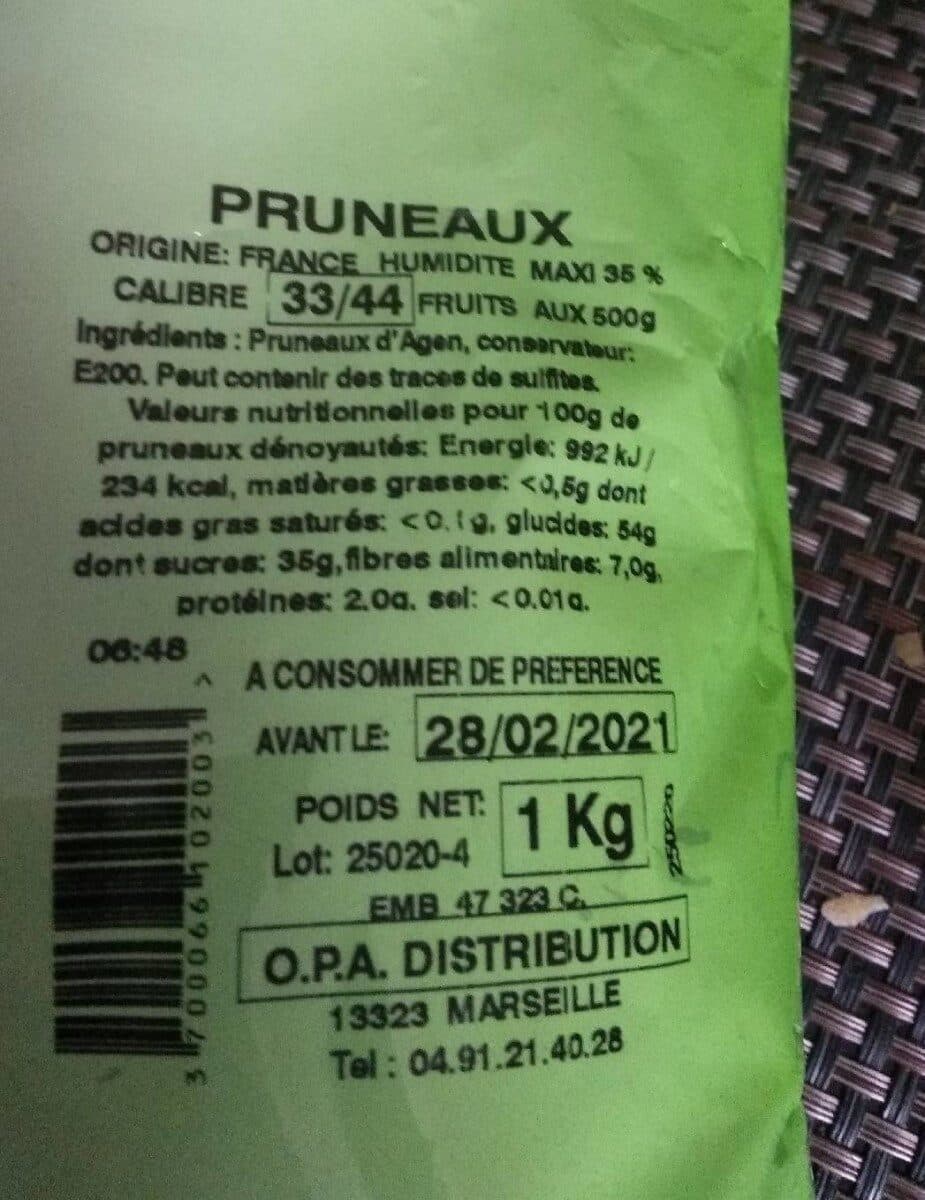 Arev Pruneaux packshot