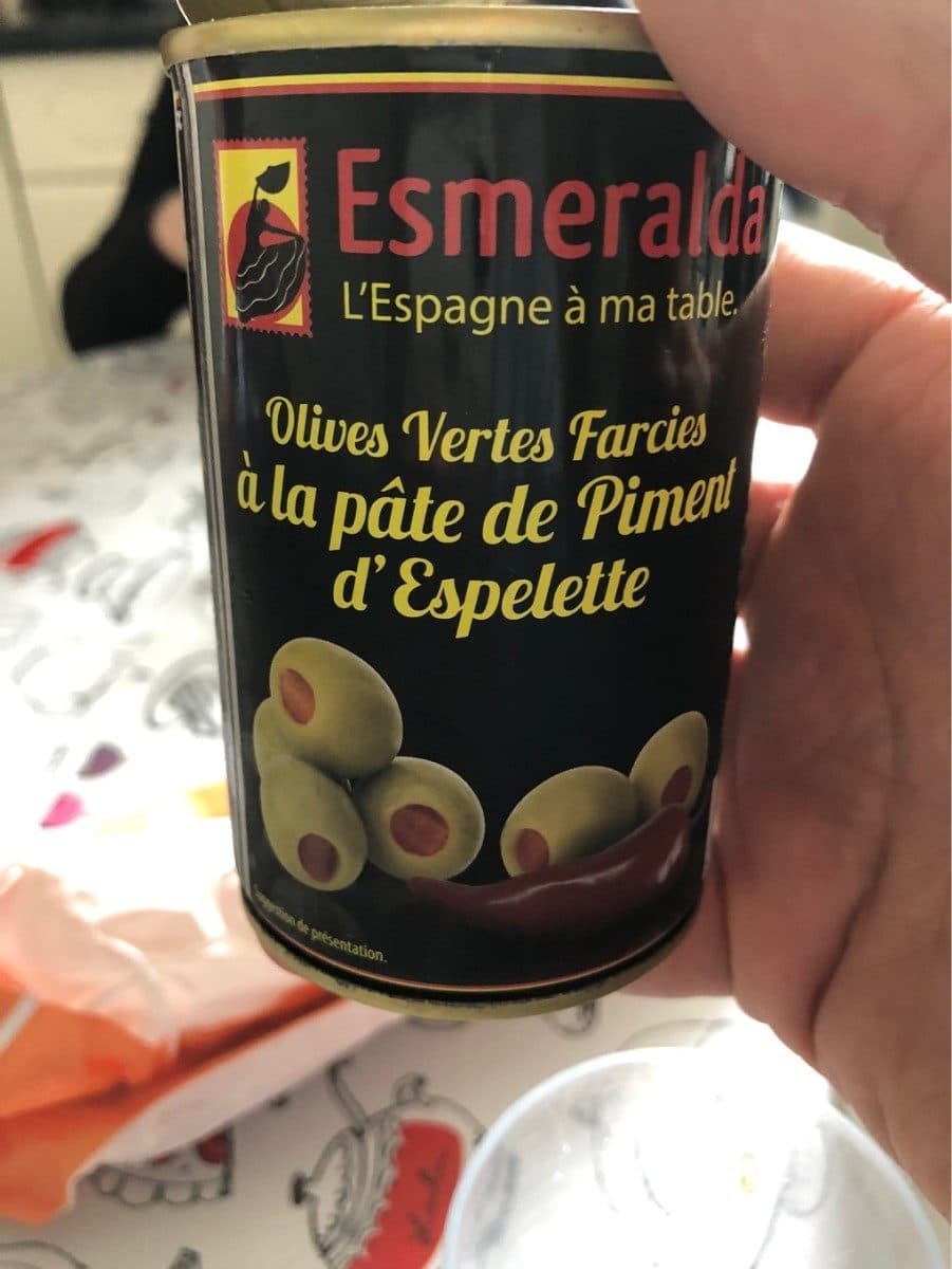 Esméralda Oliver verte au poment d'espelette packshot
