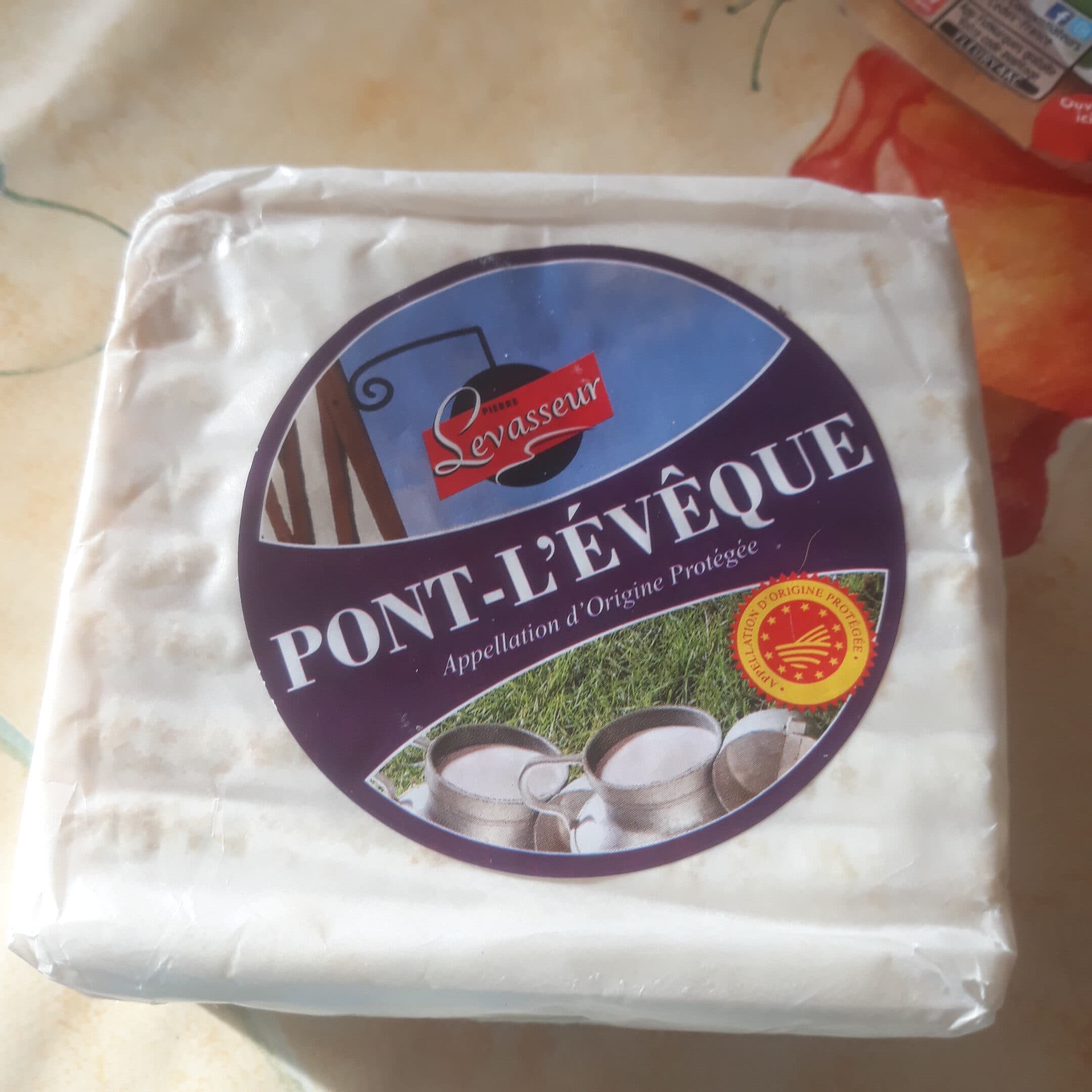 Open Food Facts Petit Pont l'Eveque AOP packshot