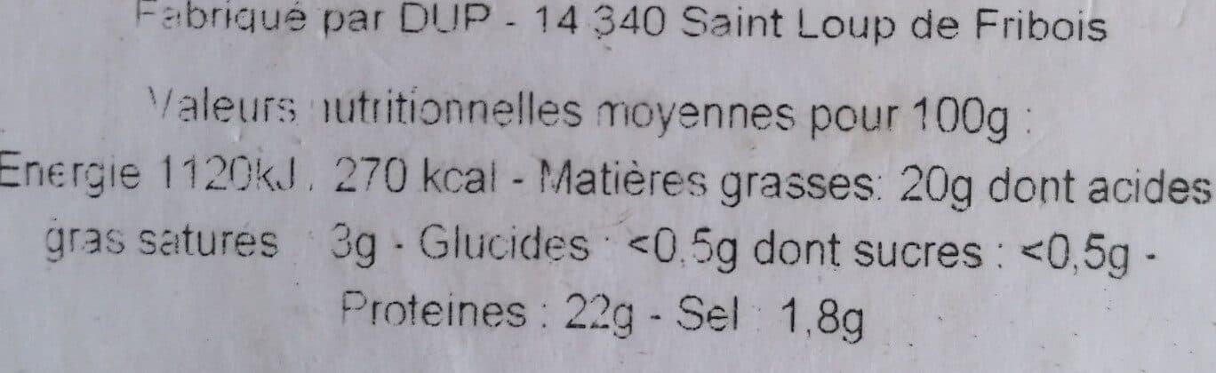 LA PETITE NORMANDE Camembert de Normandie AOP packshot