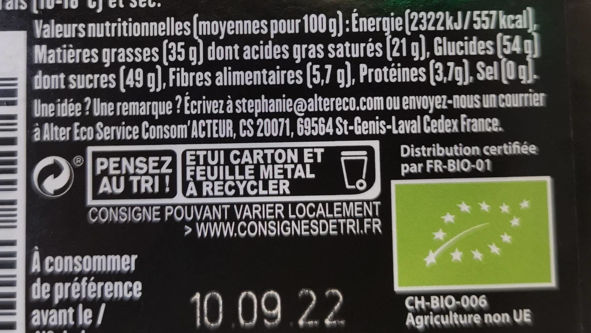 Alter Eco Noir dessert packshot