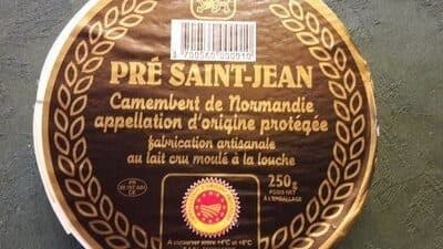 Fromagerie du val de Sienne Camembert de Normandie Pre Saint Jean packshot