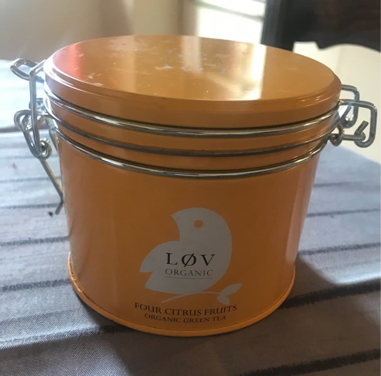 Lov organic Lov Organic Four Citrus Fruits packshot