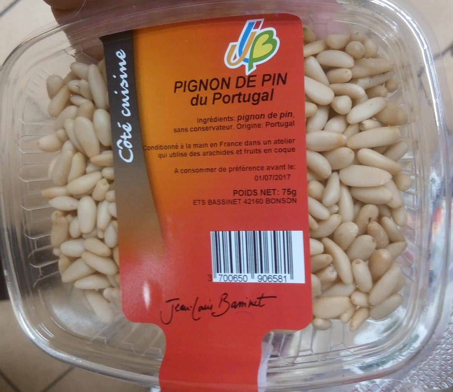 Jean louis bassinet Pignon de pin du Portugal packshot