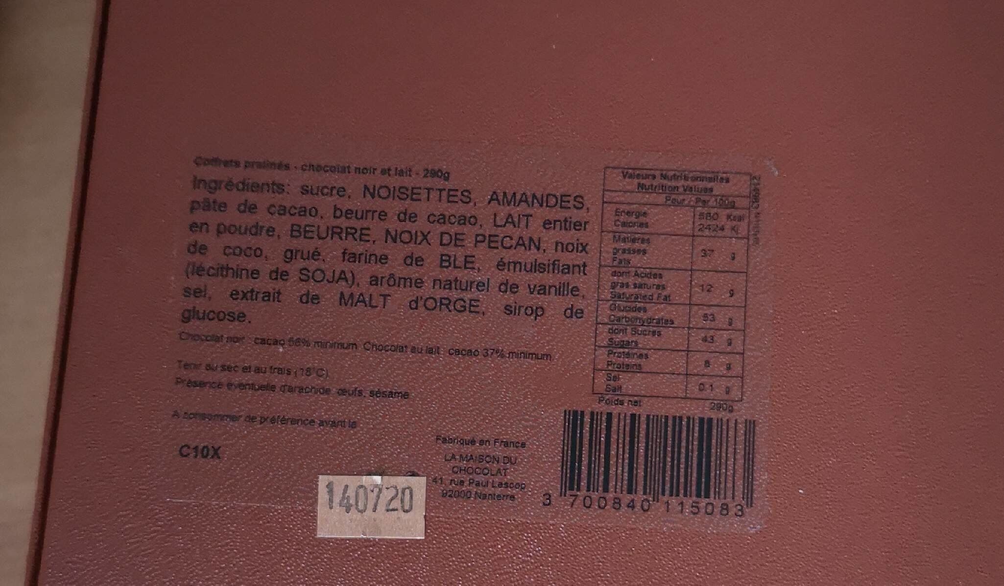 La Maison Du Chocolat Coffret pralinés-chocolat noir et lait packshot