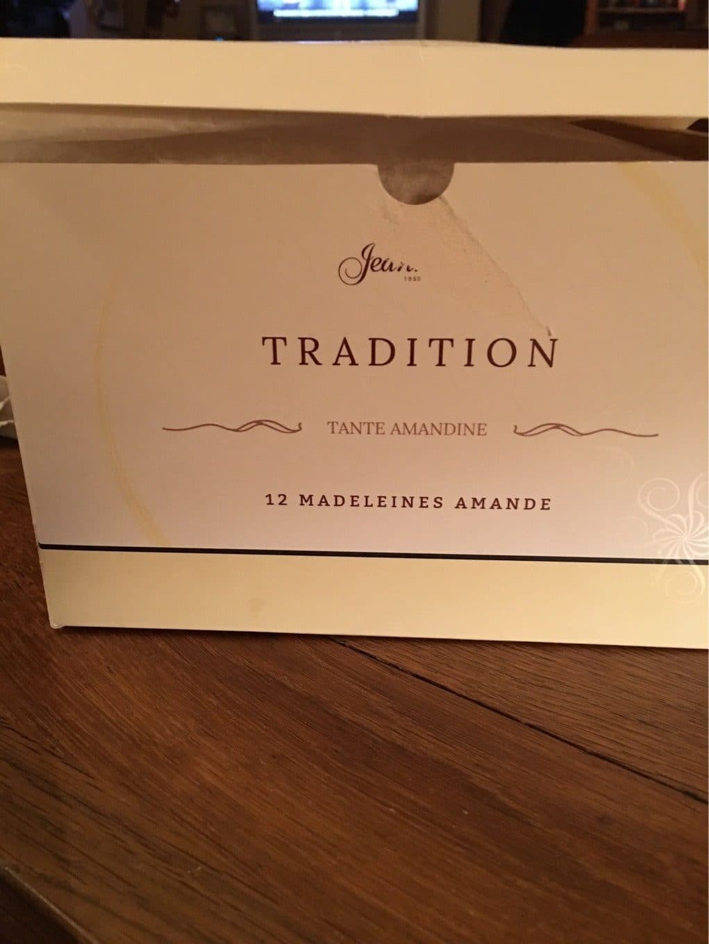Biscuiterie Jeannette Madeleines amande packshot