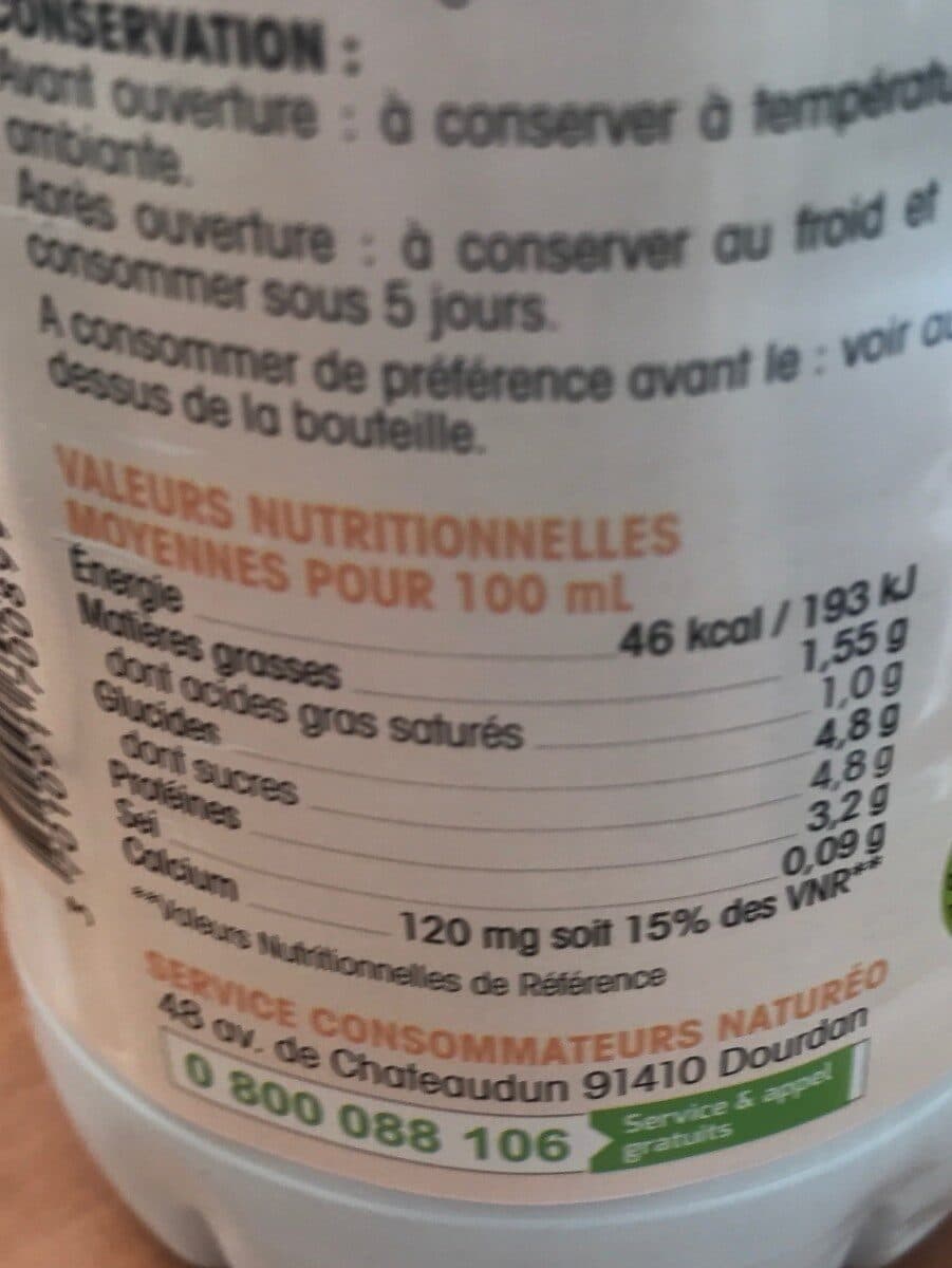 NATUREO Lait demi-écrémé packshot
