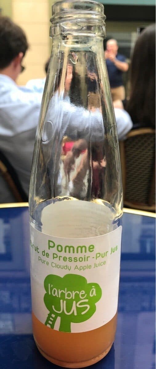 L’arbre à jus Pomme brute du pressoir packshot