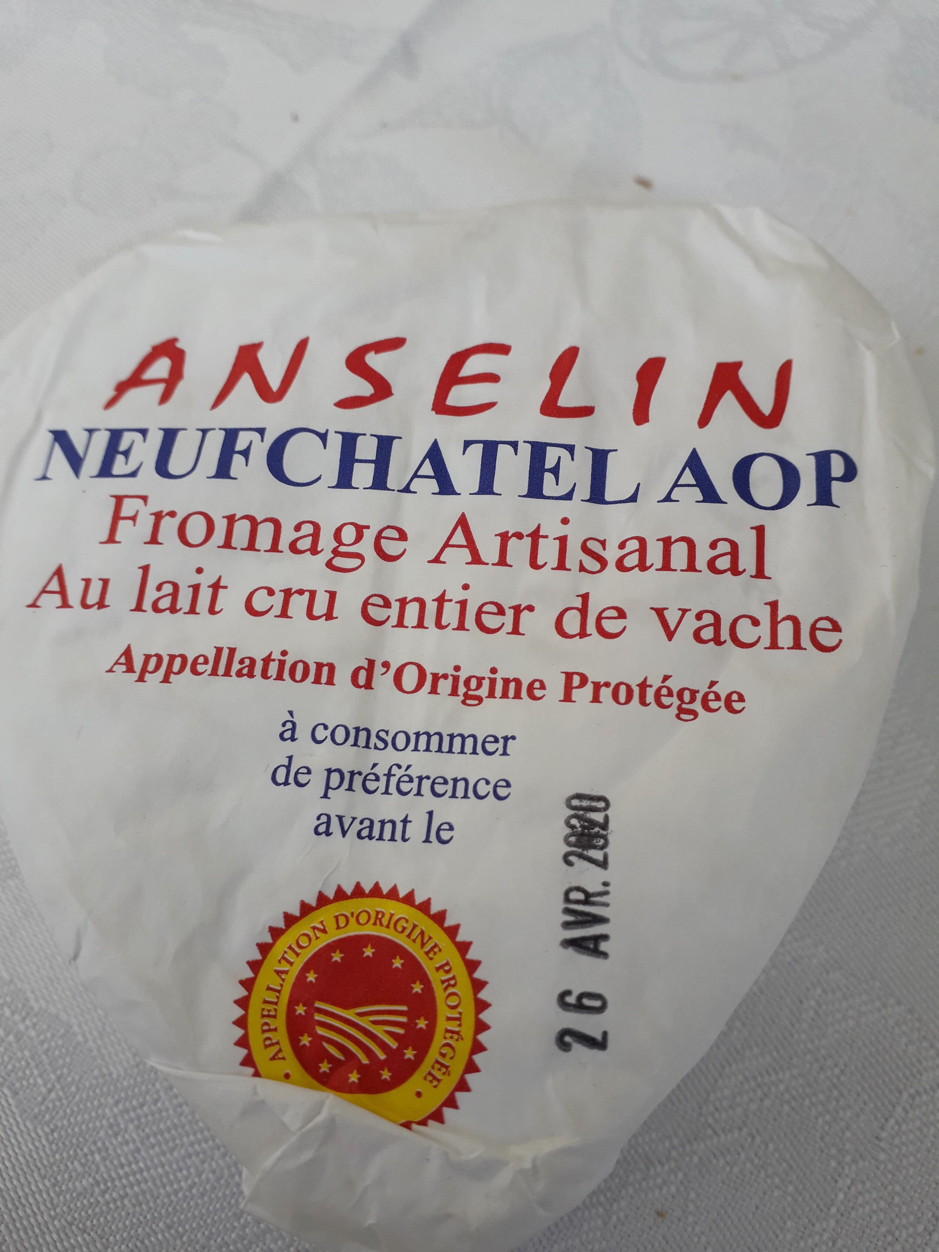 Anselin Neufchatel AOP packshot