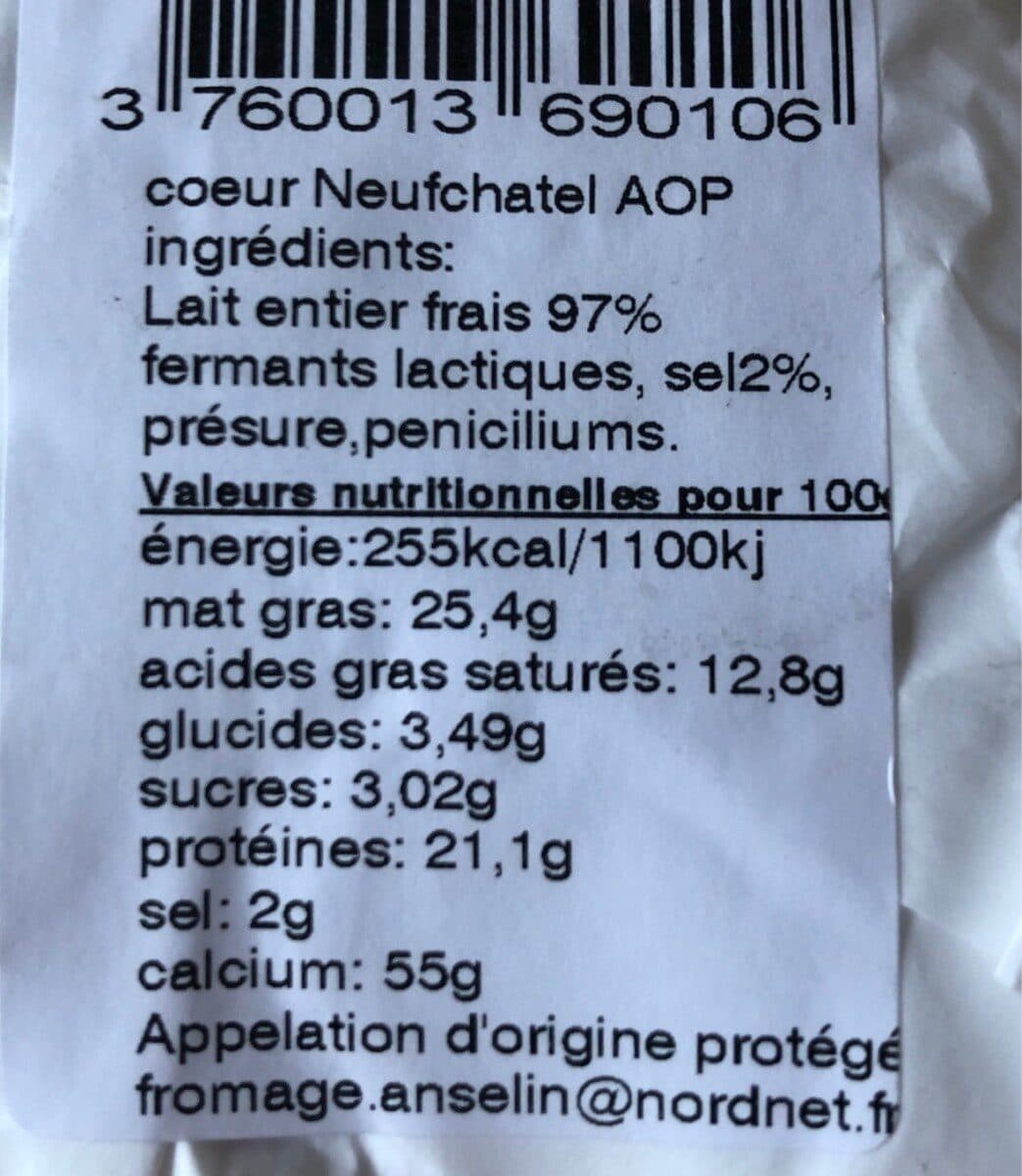 Anselin Neufchatel AOP packshot