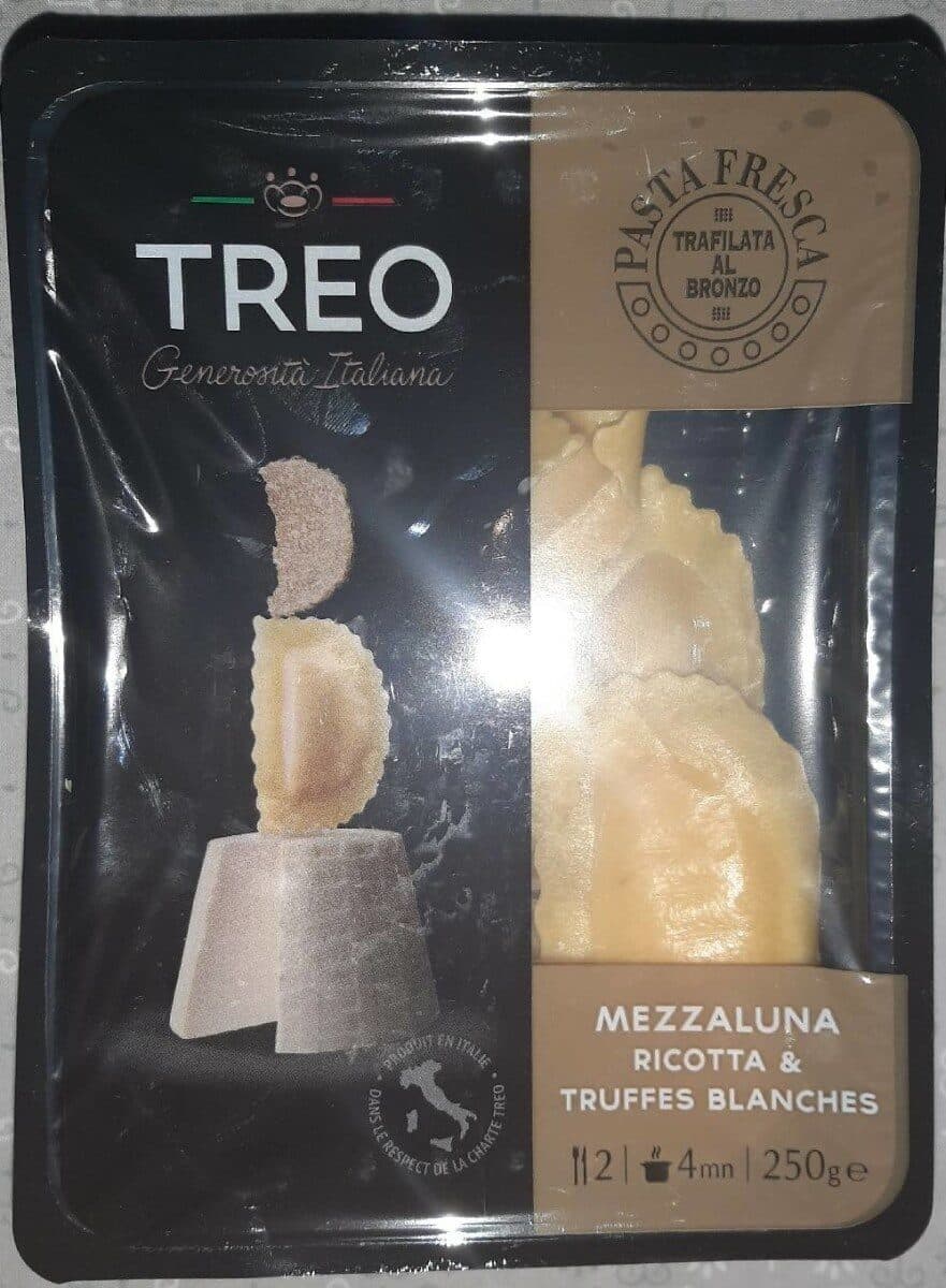 La Pasta di Angelo Mezzaluna Ricotta e Tartufo Bianco packshot