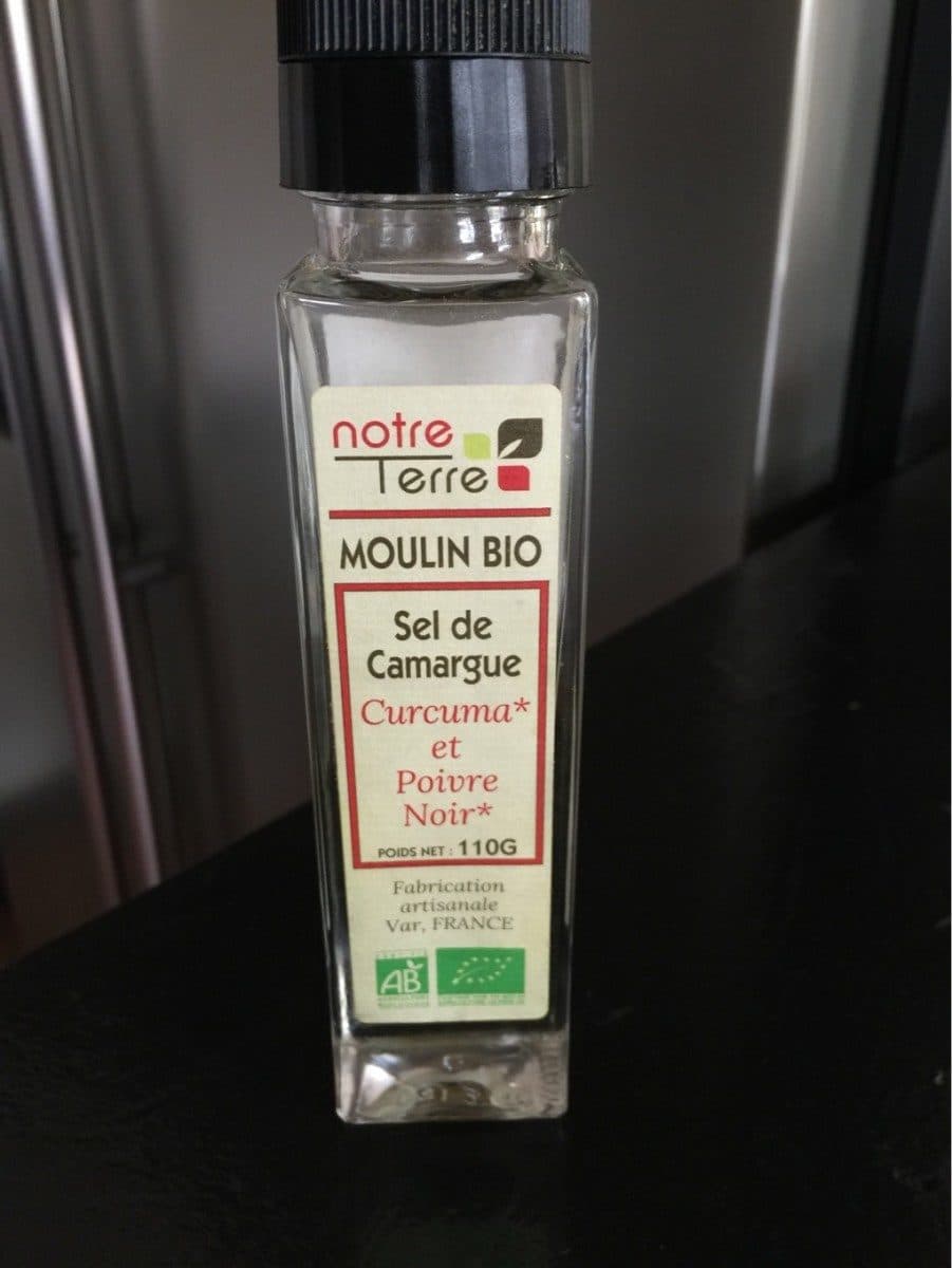 Notre Terre Sel de camargue curcuma et poivre noir packshot