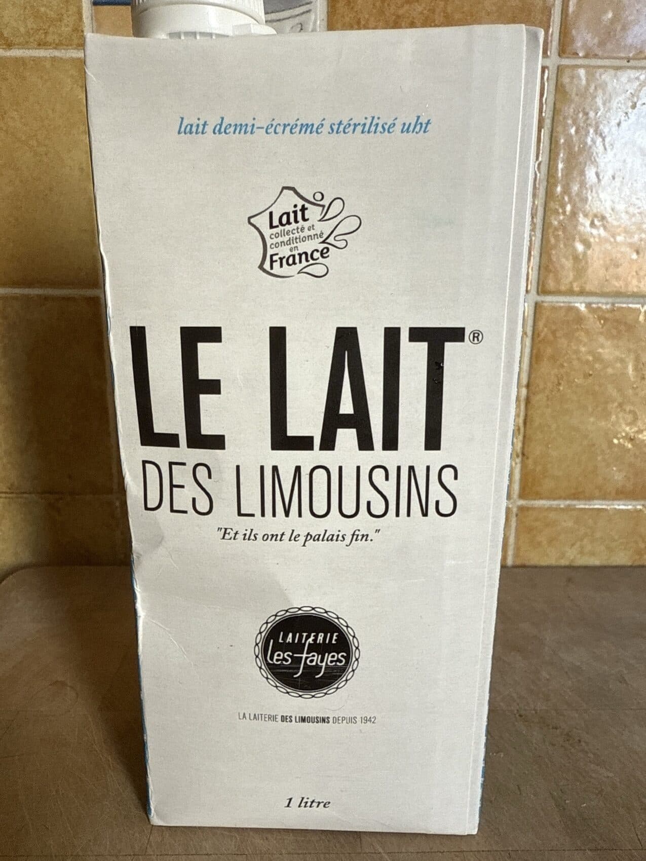 Les Fayes Le Lait des Limousins packshot