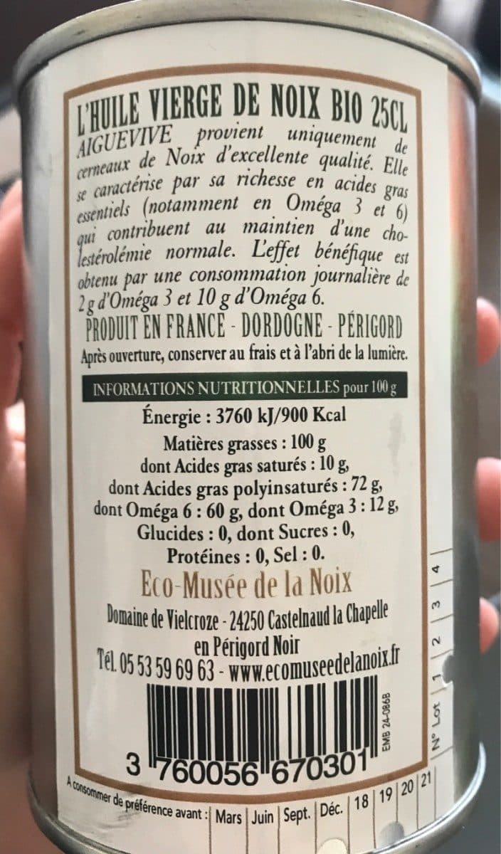 Eco musée de la noix Huile vierge de noix bio packshot