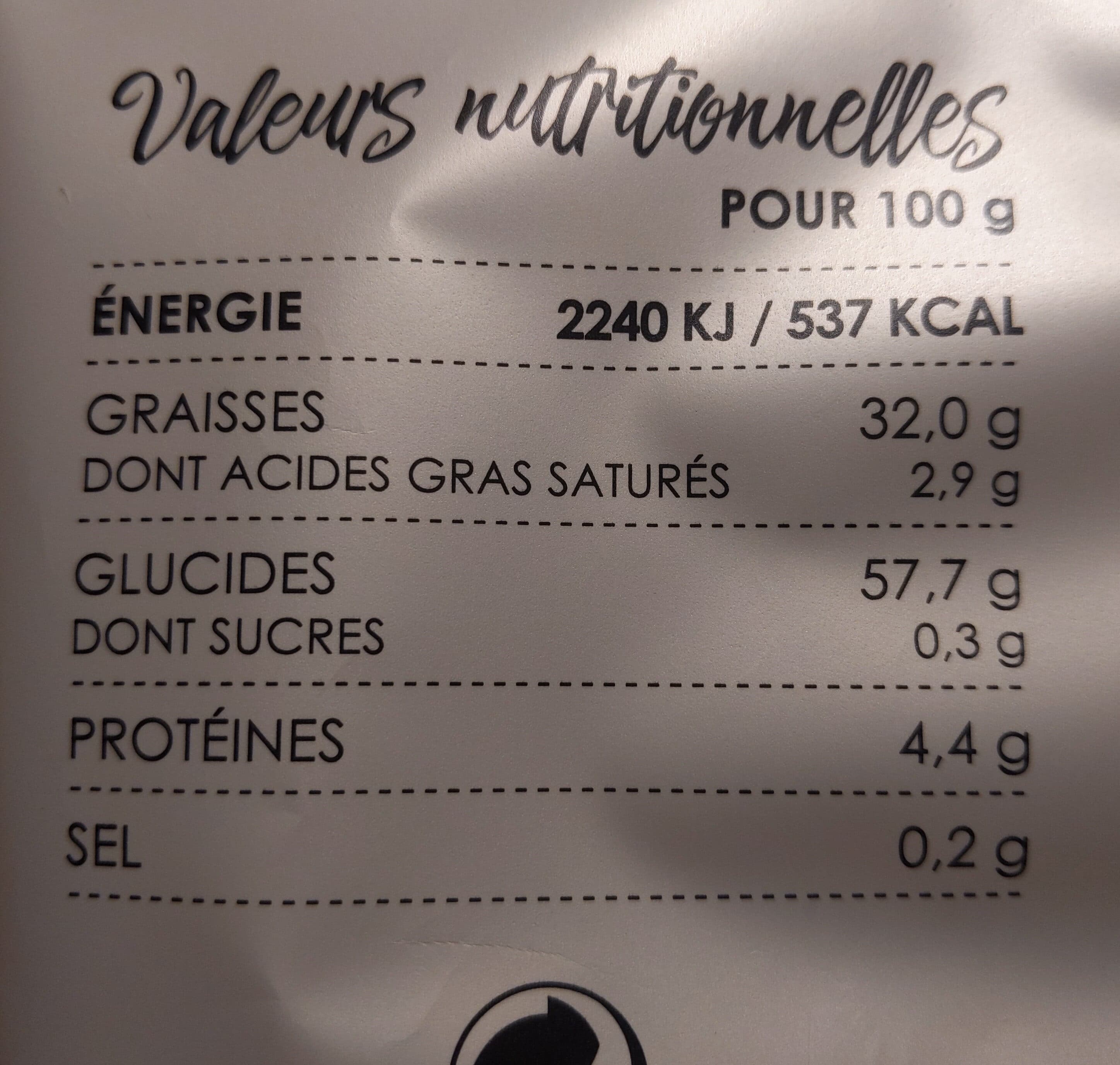 BCBG La véritable chips cuite au chaudron Truffe noire packshot