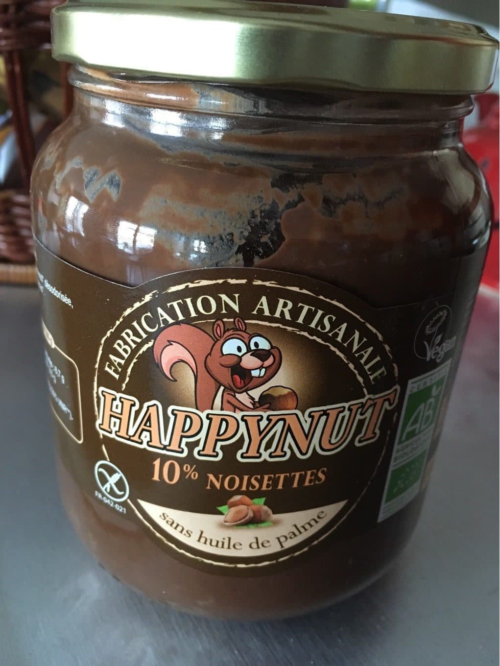 NoiseraieProductions (fabrication arrisanale) HAPPYNUT, 10% noisettes, sans huile de palme, vegan packshot