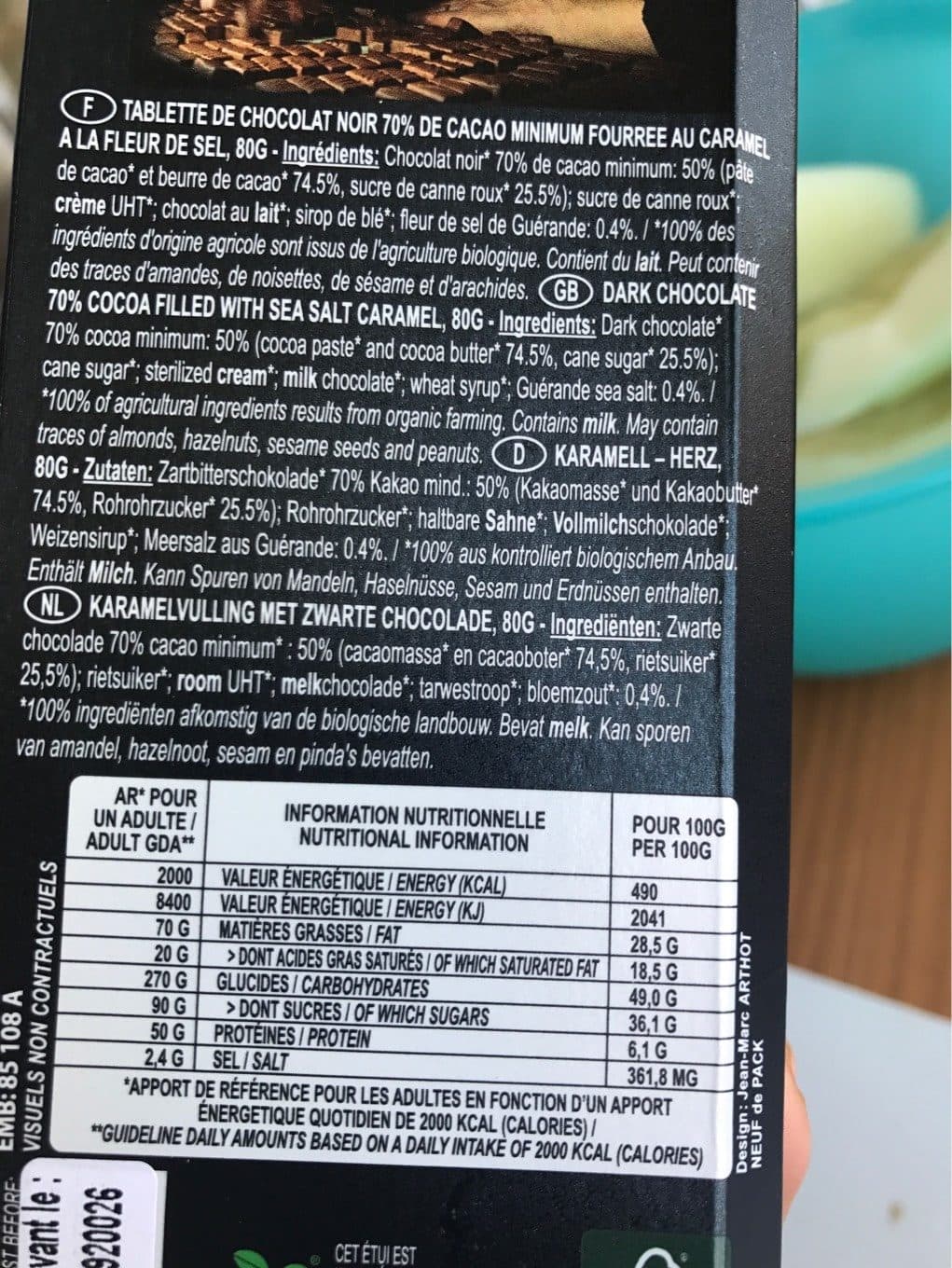 Saveurs Et Nature Tablette de chocolat noir fourrée au caramel à la fleur de sel packshot