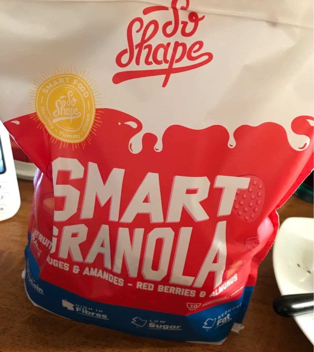 So Shape Smart granola fruit rouge packshot