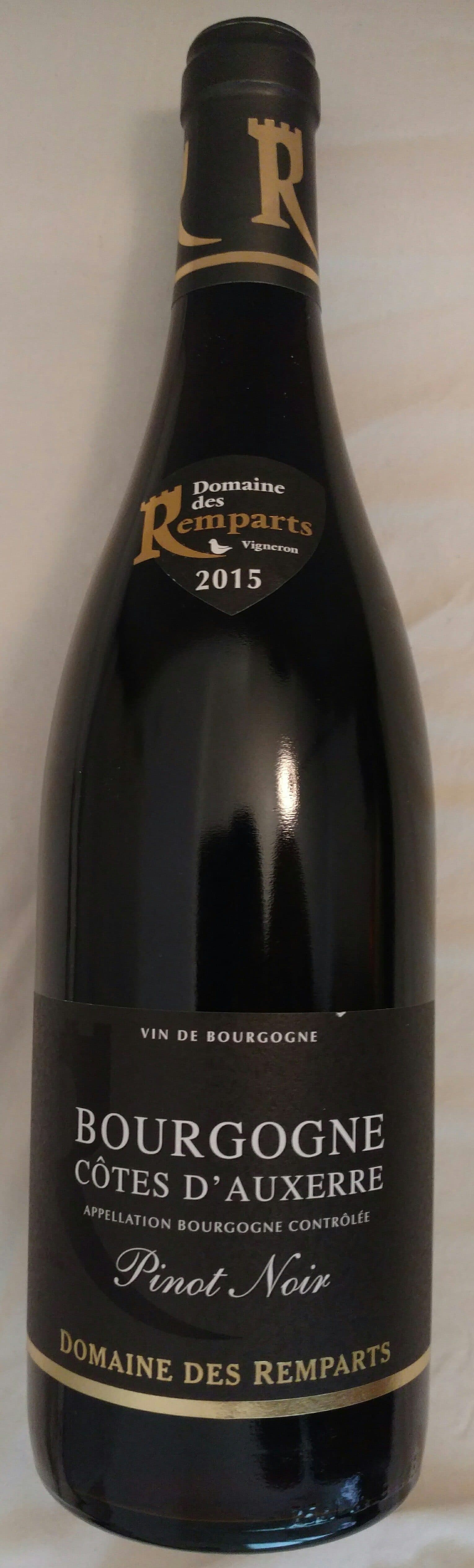 Domaine des Remparts Pinot Noir packshot