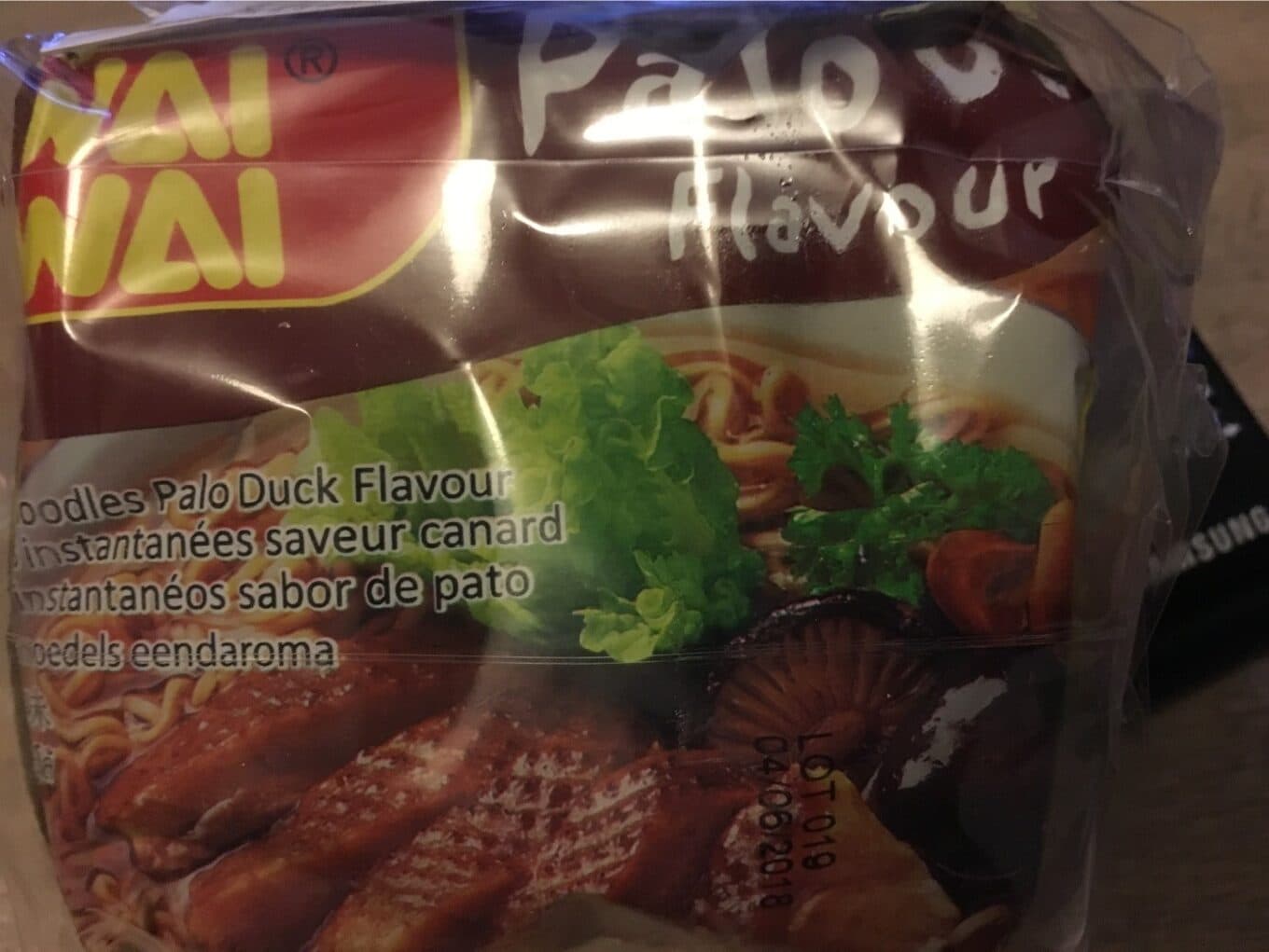 Wai Wai Nouilles Instantanées saveur canard packshot