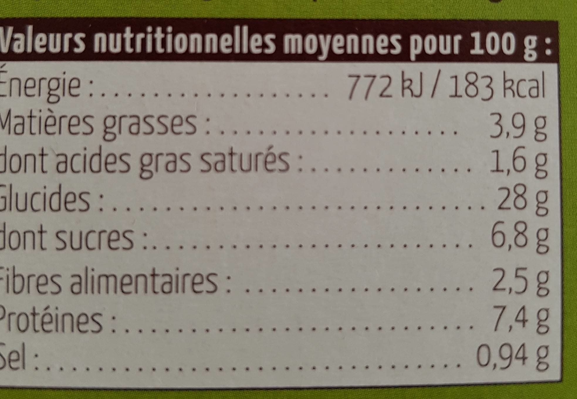 À TABLE! Pizza légumes grillés, mozzarella packshot