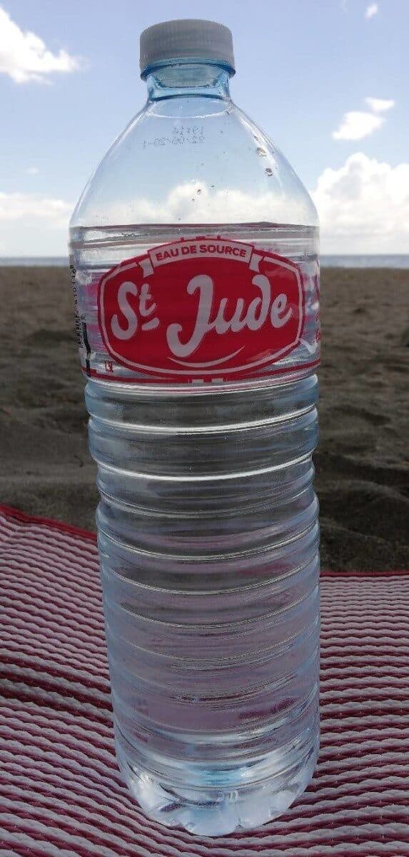 St Jude Eau de source packshot