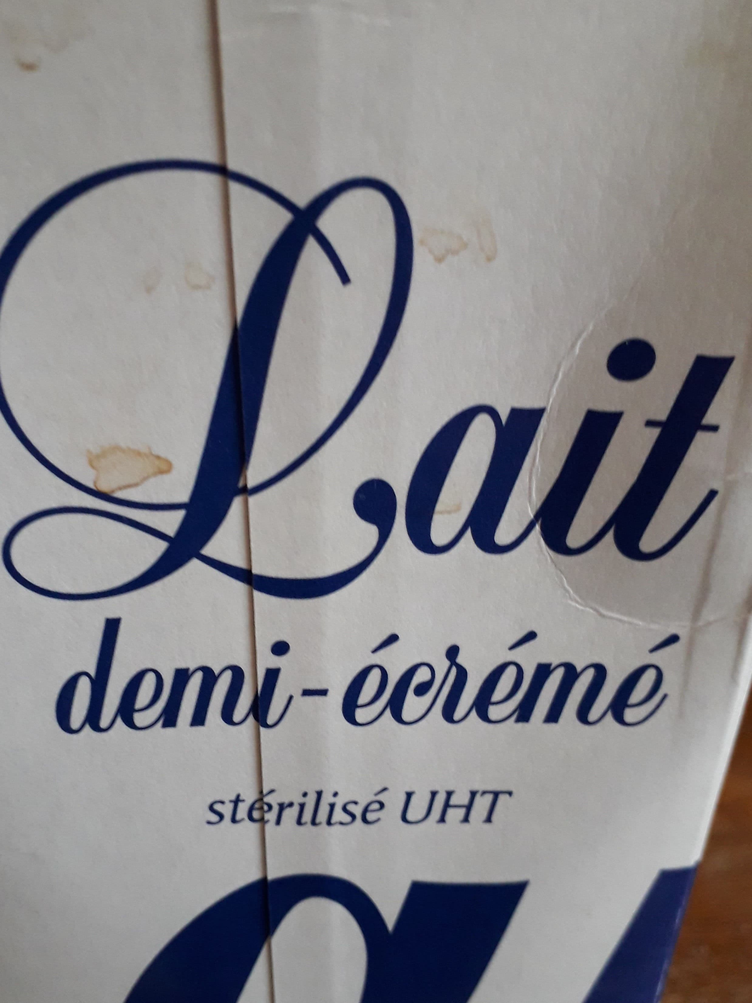 Demi ecreme Lait packshot