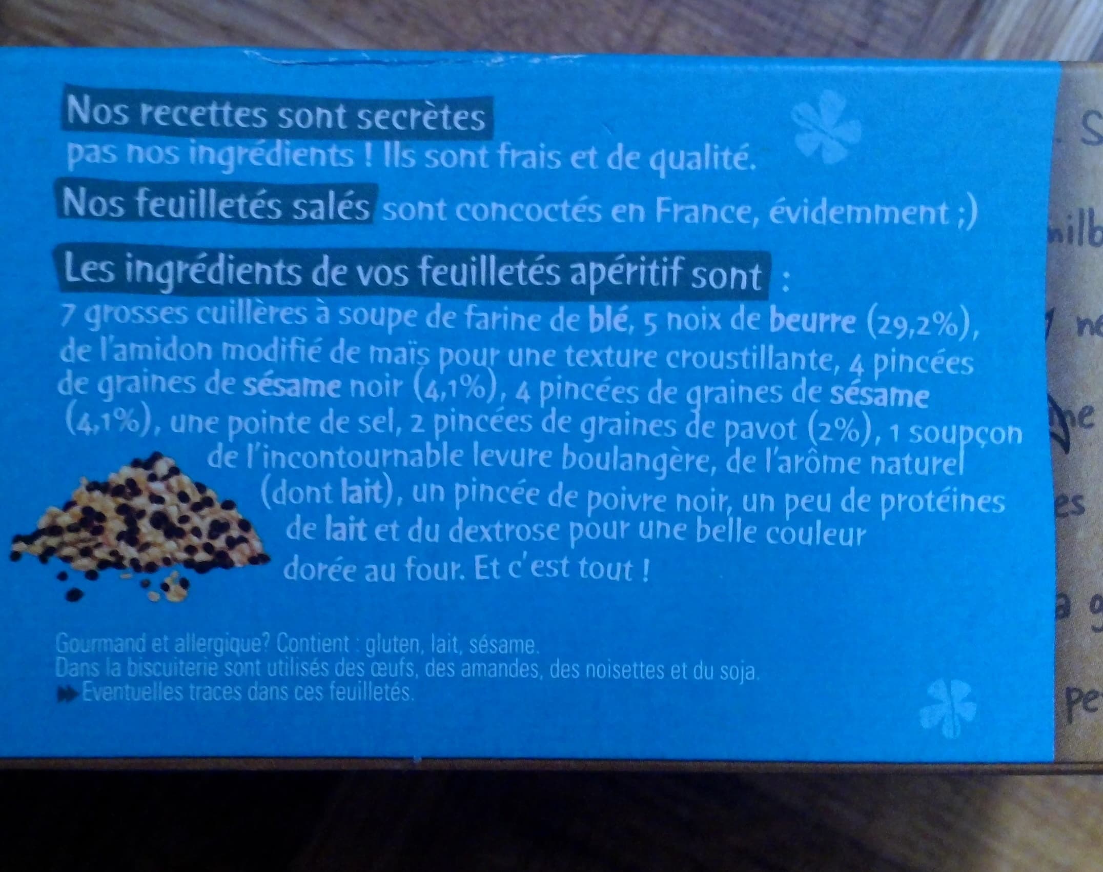 Michel et Augustin Feuilletés Apéritif Pur Beurre aux Sésames et Graines de Pavot packshot