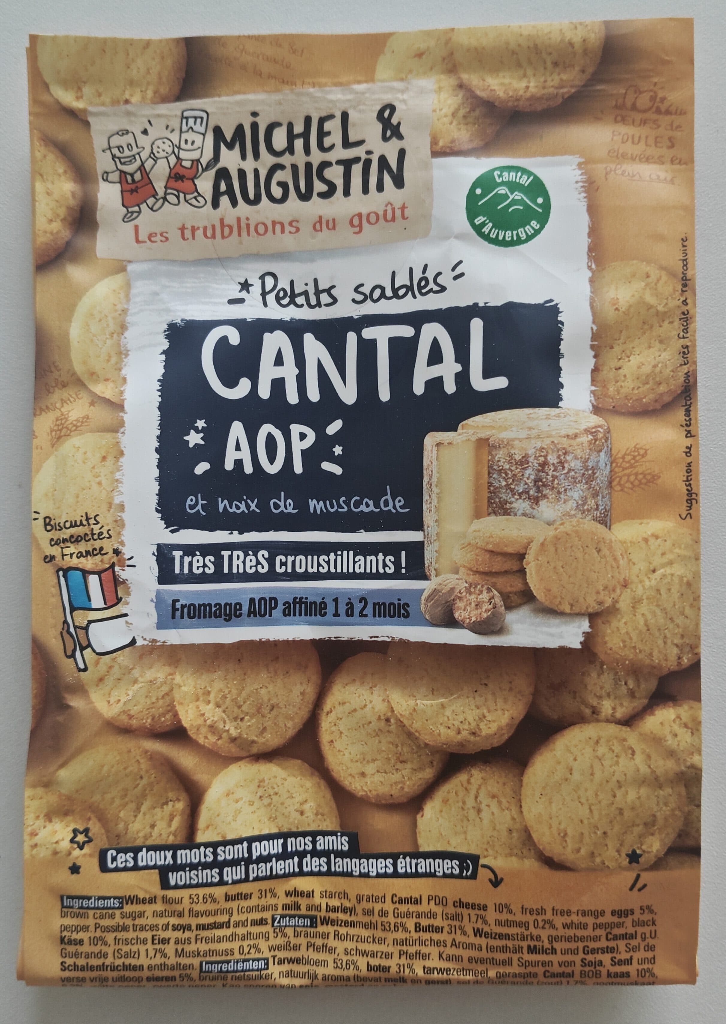Michel et Augustin Sablés apéritif cantal aop et pointe de noix de muscade packshot